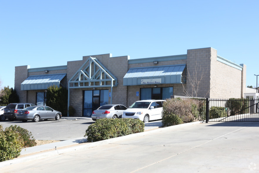 43460-Sahuayo-St-Lancaster-CA-Primary-Photo-1-Large